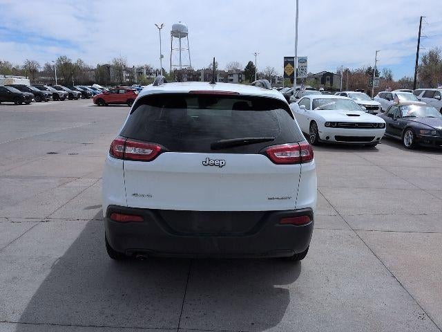 2015 Jeep Cherokee Sport
