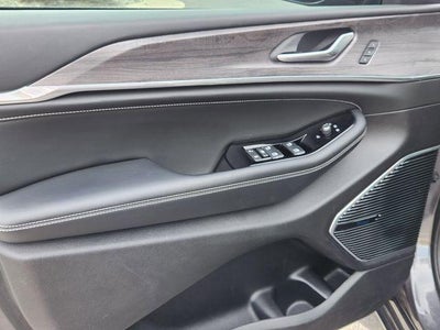 2022 Jeep Grand Cherokee 4xe Overland 4xe