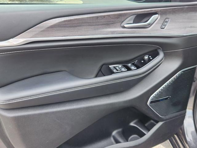 2022 Jeep Grand Cherokee 4xe Overland 4xe