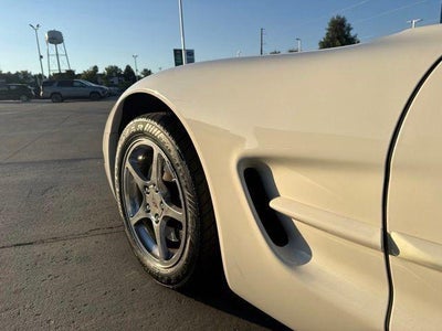 2001 Chevrolet Corvette Base