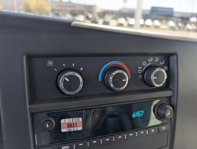 2024 Chevrolet Express Commercial Cutaway Base