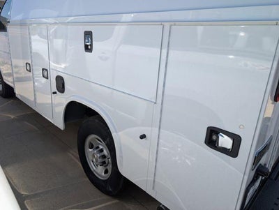 2024 Chevrolet Express Commercial Cutaway Base