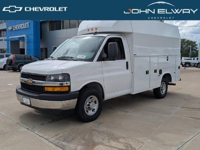 2026 Chevrolet Express Commercial Cutaway Base