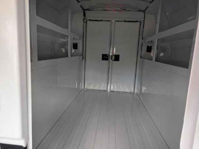 2026 Chevrolet Express Commercial Cutaway Base