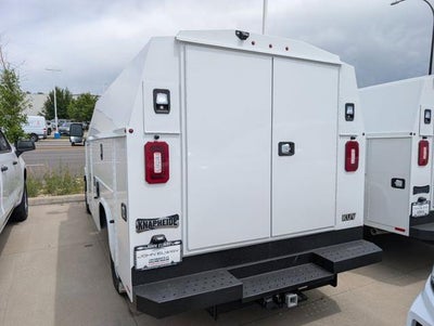 2024 Chevrolet Express Commercial Cutaway Base