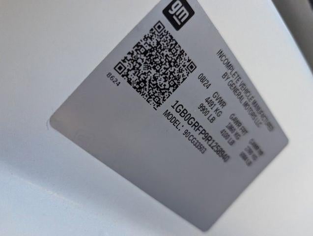 2024 Chevrolet Express Commercial Cutaway Base