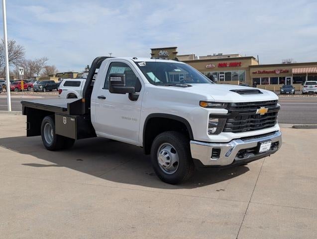2026 Chevrolet Silverado 3500 HD CC Work Truck