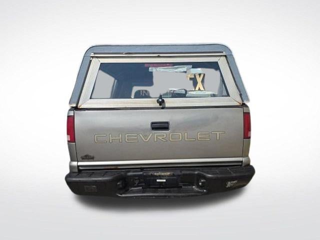 1998 Chevrolet S-10 Base