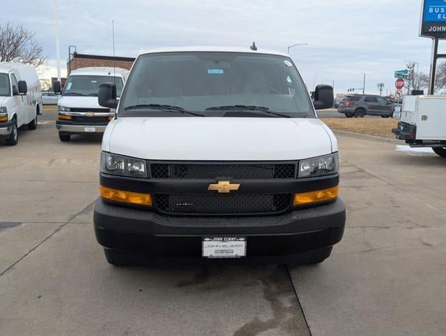 2026 Chevrolet Express Cargo Van Base