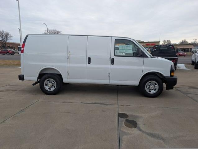 2026 Chevrolet Express Cargo Van Base