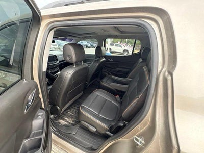 2022 GMC Acadia AT4