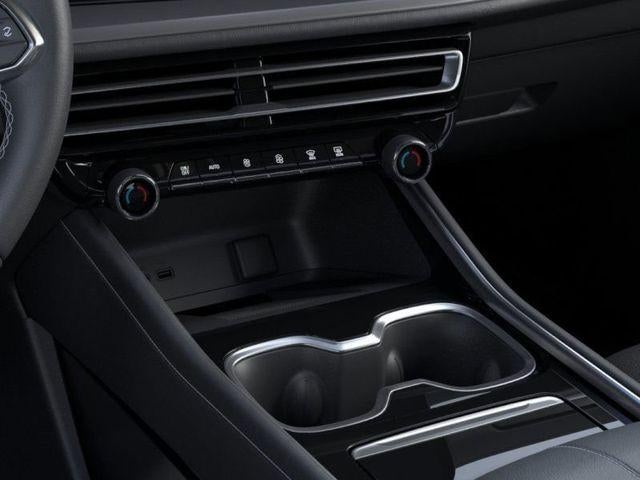 2024 Chevrolet Traverse FWD LT