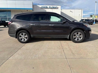 2017 Chevrolet Traverse 2LT