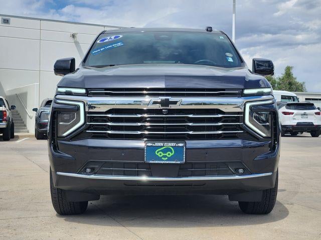 2025 Chevrolet Suburban LT