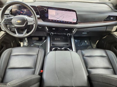 2025 Chevrolet Suburban LT