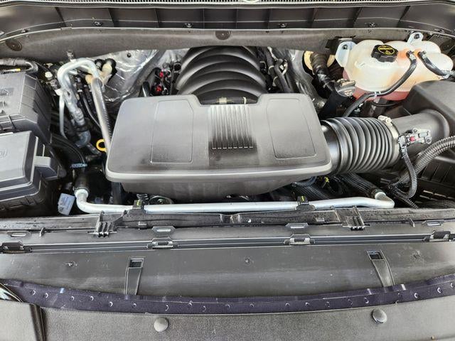 2025 Chevrolet Suburban LT