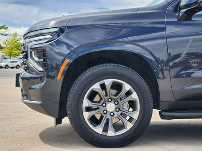2025 Chevrolet Suburban LT