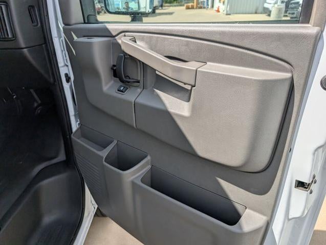 2025 Chevrolet Express Commercial Cutaway Base