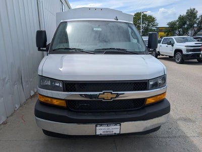 2025 Chevrolet Express Commercial Cutaway Base