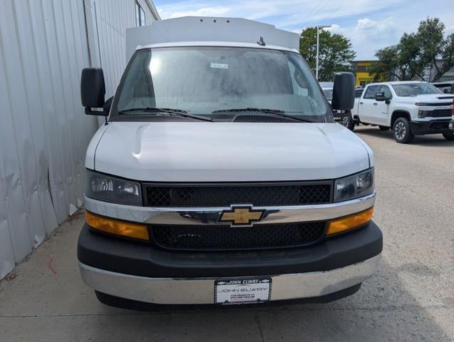 2025 Chevrolet Express Commercial Cutaway Base