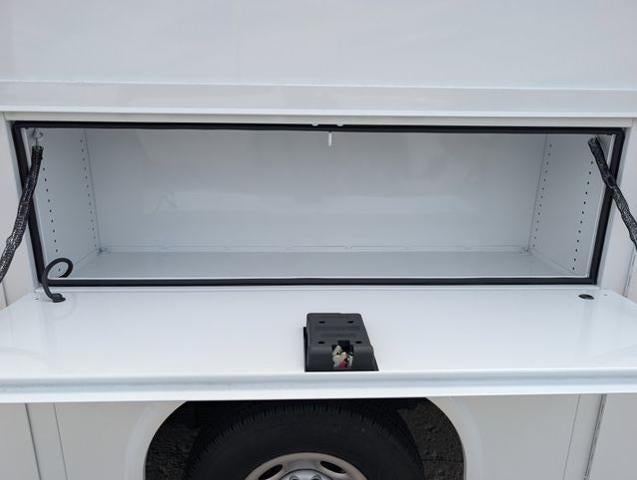 2025 Chevrolet Express Commercial Cutaway Base