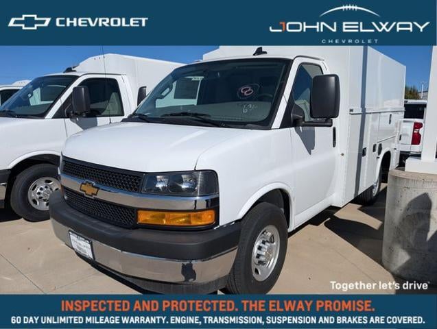 2025 Chevrolet Express Commercial Cutaway Base