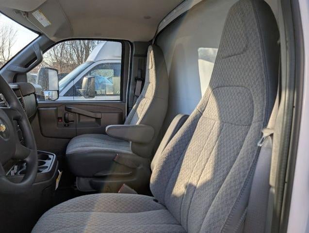 2024 Chevrolet Express Commercial Cutaway Base