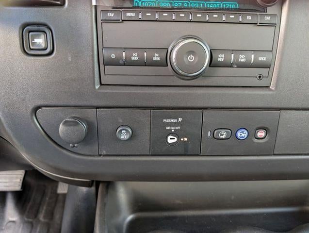 2024 Chevrolet Express Commercial Cutaway Base