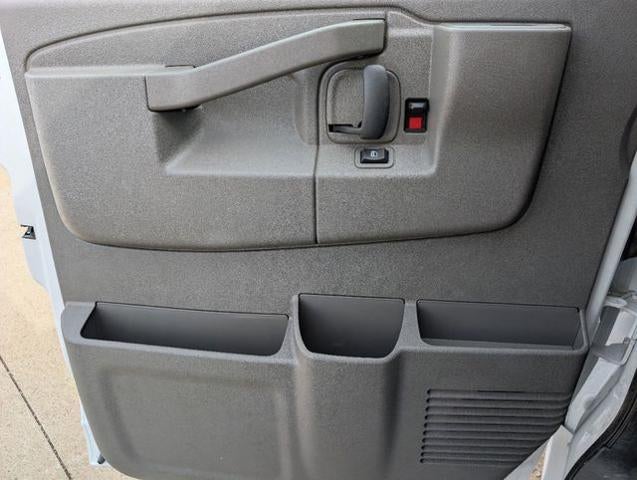 2024 Chevrolet Express Commercial Cutaway Base