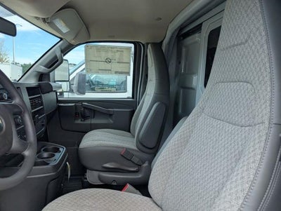 2025 Chevrolet Express Commercial Cutaway Base