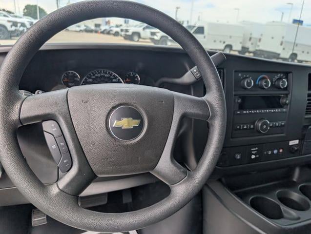 2025 Chevrolet Express Commercial Cutaway Base