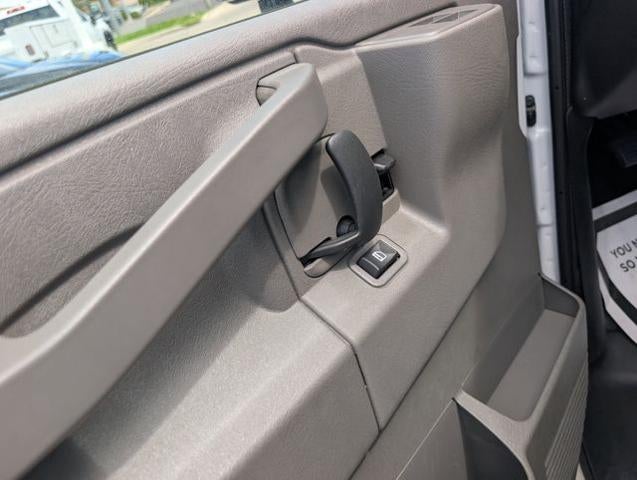 2025 Chevrolet Express Commercial Cutaway Base