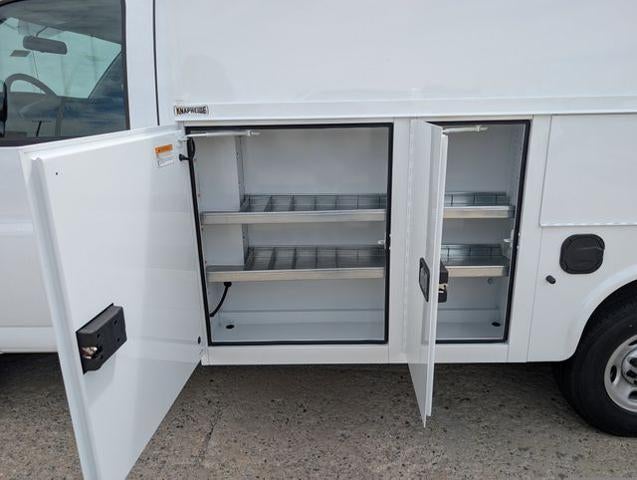 2025 Chevrolet Express Commercial Cutaway Base