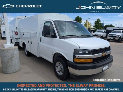2025 Chevrolet Express Commercial Cutaway Base