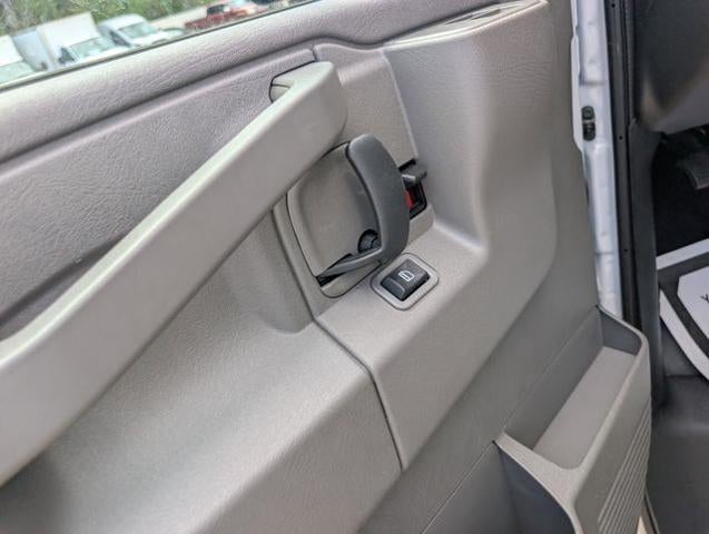 2025 Chevrolet Express Commercial Cutaway Base