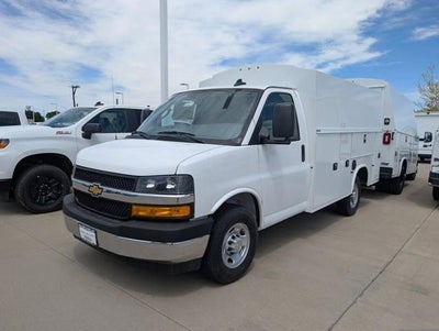 2025 Chevrolet Express Commercial Cutaway Base