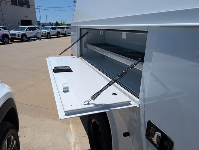 2024 Chevrolet Express Commercial Cutaway Base