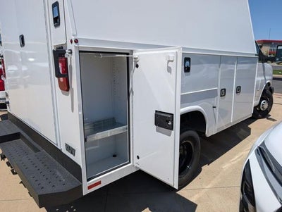 2024 Chevrolet Express Commercial Cutaway Base