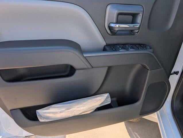 2025 Chevrolet Silverado Chassis Cab WT