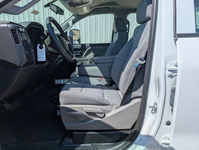 2025 Chevrolet Silverado Chassis Cab WT