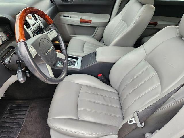 2006 Chrysler 300-Series Base