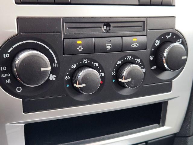 2006 Chrysler 300-Series Base