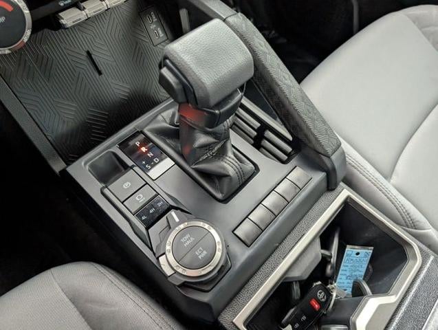 2024 Toyota Tacoma 4WD SR5