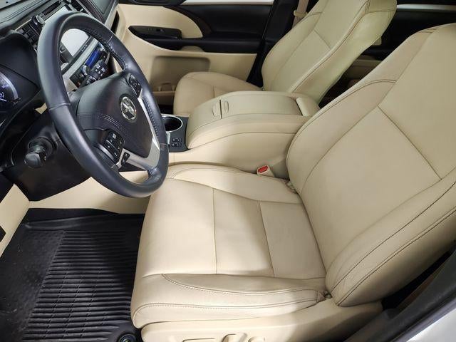 2016 Toyota Highlander XLE V6