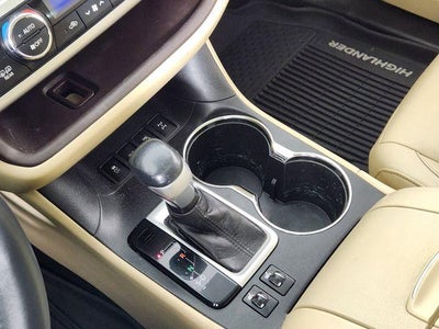 2016 Toyota Highlander XLE V6