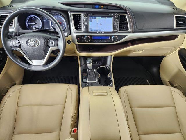 2016 Toyota Highlander XLE V6