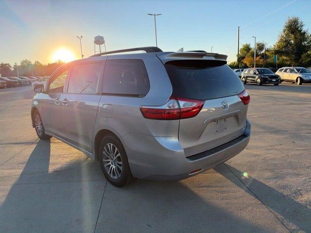 2018 Toyota Sienna XLE