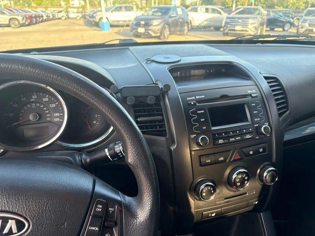 2011 Kia Sorento LX