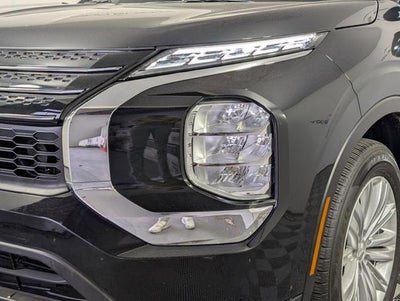 2024 Mitsubishi Outlander ES