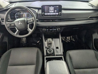 2024 Mitsubishi Outlander ES